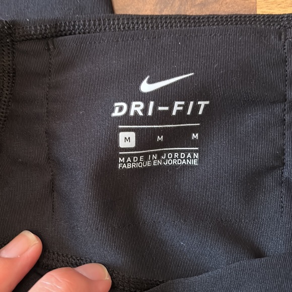 Women’s Nike Full Length Legging - Picture 4 of 4